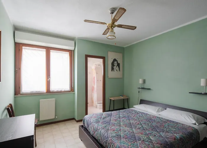 A Due Passi Dal Parco Appia Antica Appartement *